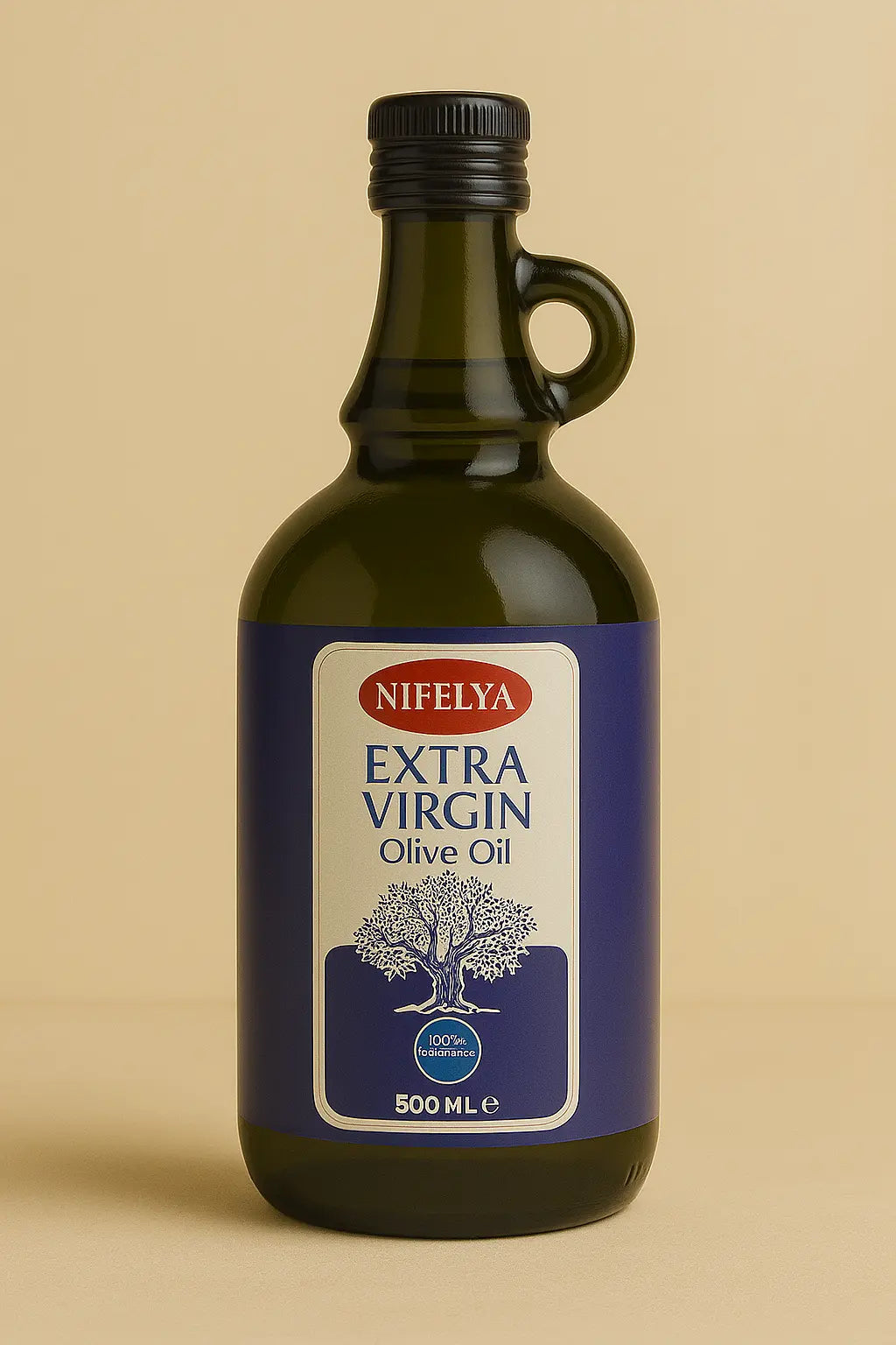 Nifelya Extra Virgin Olivenöl 500 ml – kaltgepresst in bauchiger Glasflasche vor beigem Hintergrund
