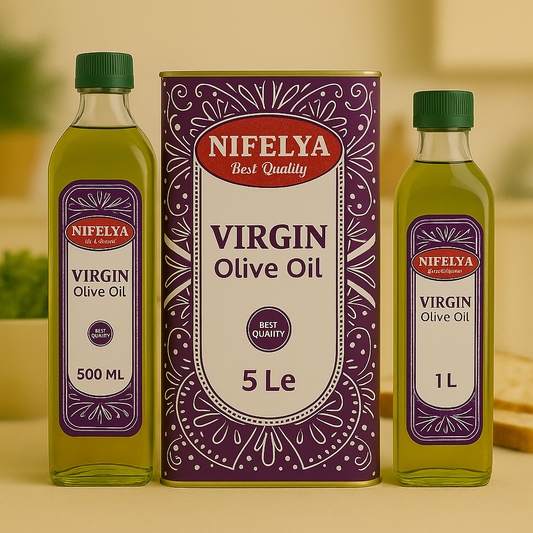 NIFELYA Virgin Olivenöl Set mit 500 ml, 1 l und 5 l Flasche und Kanister auf hellem Hintergrund, elegant arrangiert zur Produktpräsentation.